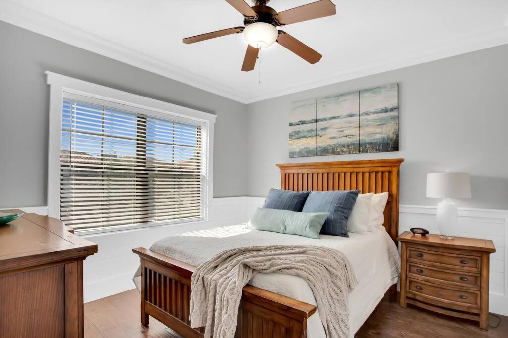 Large 4 Bedroom With Bunk Room And 2 Golf Carts! Destin Eksteriør billede