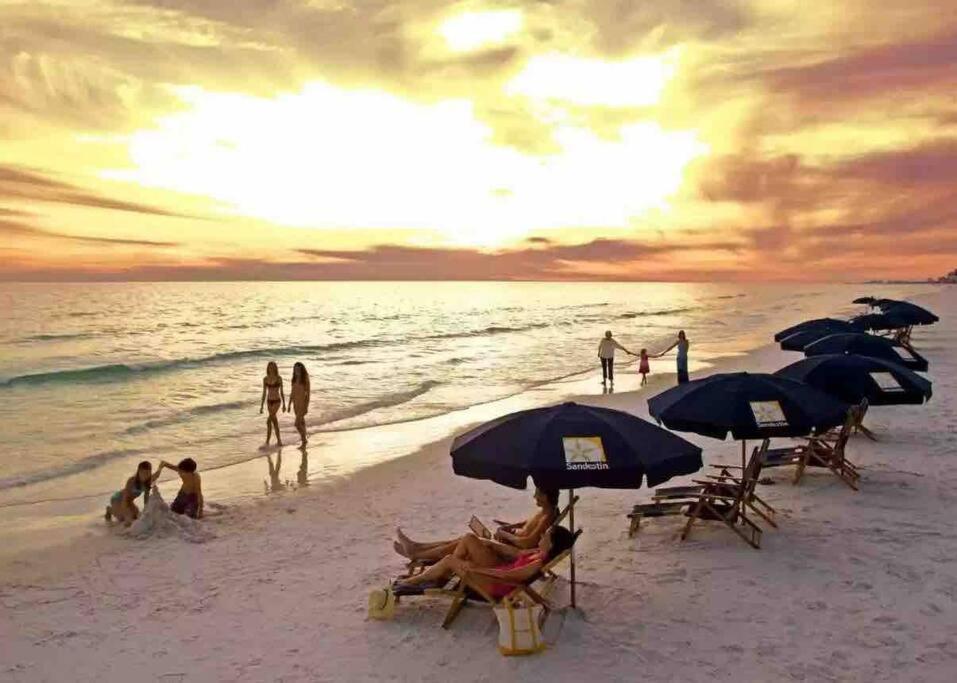 Large 4 Bedroom With Bunk Room And 2 Golf Carts! Destin Eksteriør billede