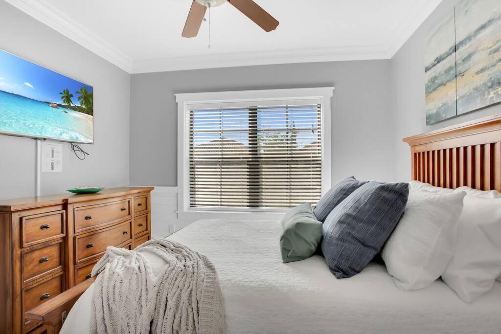 Large 4 Bedroom With Bunk Room And 2 Golf Carts! Destin Eksteriør billede