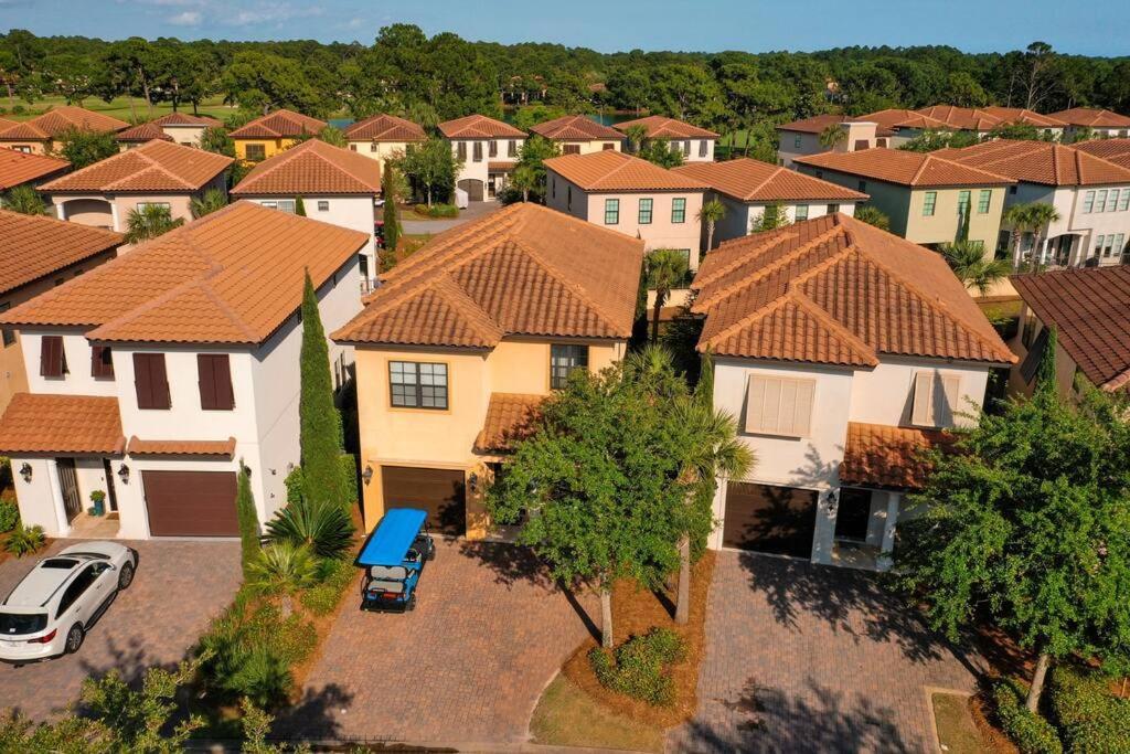 Large 4 Bedroom With Bunk Room And 2 Golf Carts! Destin Eksteriør billede
